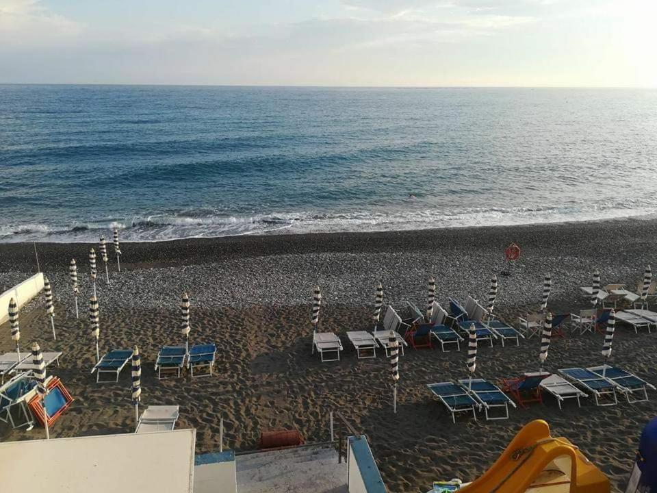 Blue A'Mare Apartment Lavagna Bagian luar foto